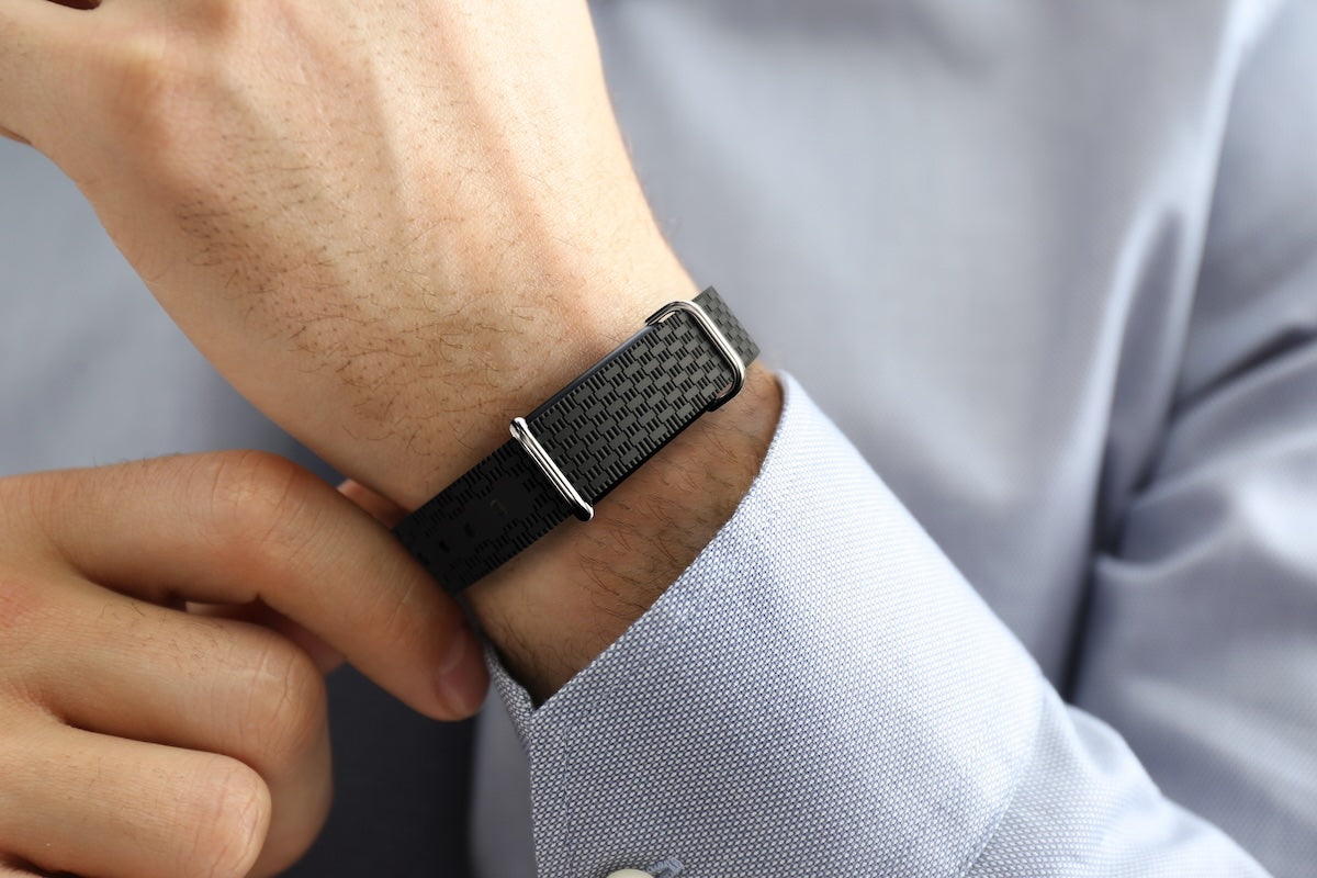 Which wearable really measures blood pressure? Hilo vs WHOOP vs Apple Watch